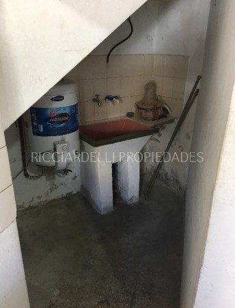 VENTA - DEPARTAMENTO - DOS AMBIENTES - GALPON - CASEROS - BLOCK - IDEAL INVERSOR . OPORTUNIDAD 