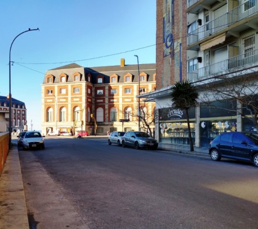 VENTA - DEPARTAMENTO -  2 AMBIENTES - EXCELENTE UBICACION - PLAZA COLON - MAR DEL PLATA