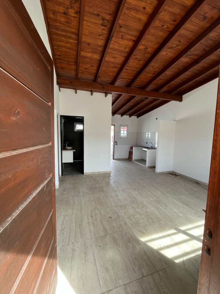 VENTA - DEPARTAMENTO TIPO CHALET - TRES AMBIENTES - CON COCHERA Y PATIO - MAR DE TUYU - COSTA DEL ESTE - COSTA ATLANTICA - OPORTUNIDAD - INVERSION