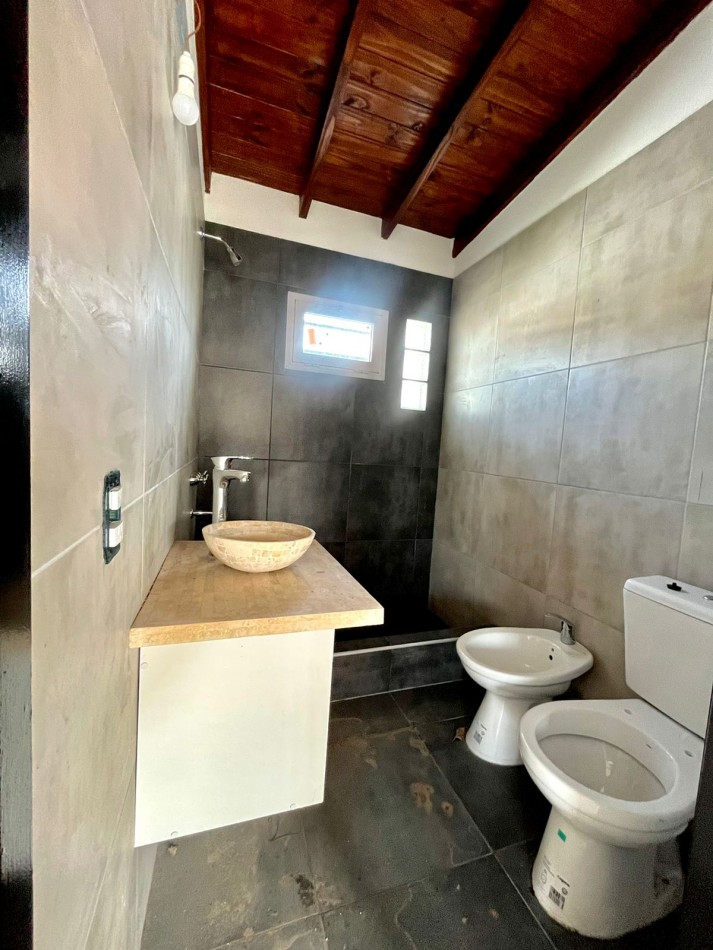 VENTA - DEPARTAMENTO TIPO CHALET - TRES AMBIENTES - CON COCHERA Y PATIO - MAR DE TUYU - COSTA DEL ESTE - COSTA ATLANTICA - OPORTUNIDAD - INVERSION
