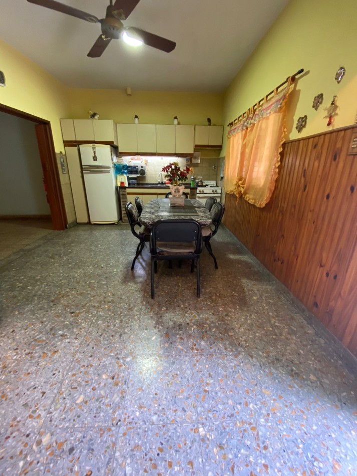 CASA - LOTE PROPIO - TRES AMBIENTES CON GARAJE - GRAN PATIO - TERRAZA - MARTIN CORONADO - VILLA BOSCH  - APTA CREDITO 