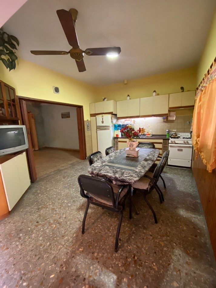 CASA - LOTE PROPIO - TRES AMBIENTES CON GARAJE - GRAN PATIO - TERRAZA - MARTIN CORONADO - VILLA BOSCH  - APTA CREDITO 
