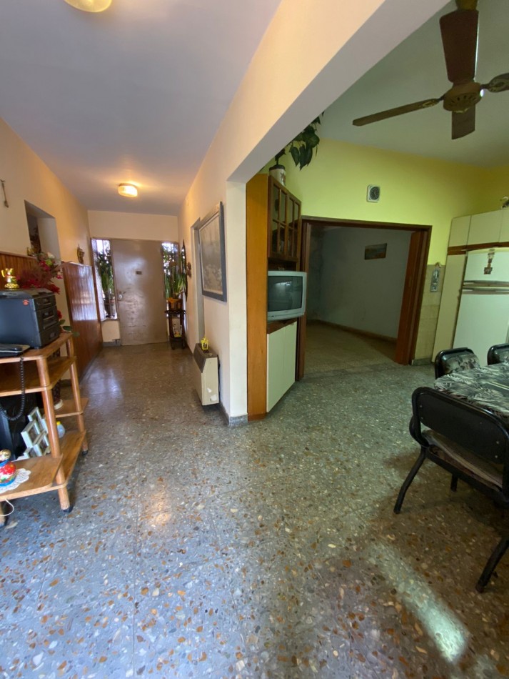 CASA - LOTE PROPIO - TRES AMBIENTES CON GARAJE - GRAN PATIO - TERRAZA - MARTIN CORONADO - VILLA BOSCH  - APTA CREDITO 