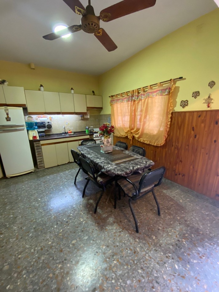 CASA - LOTE PROPIO - TRES AMBIENTES CON GARAJE - GRAN PATIO - TERRAZA - MARTIN CORONADO - VILLA BOSCH  - APTA CREDITO 