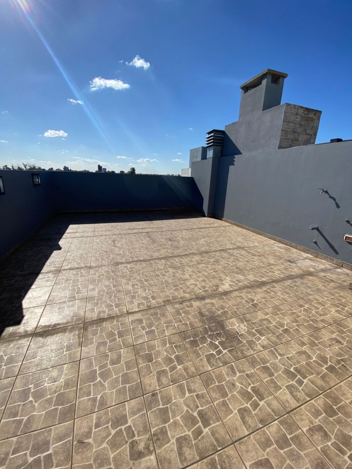 ALQUILER - DOS AMBIENTES CON BALCON - TERRAZA PRIVADA - CASEROS NORTE 