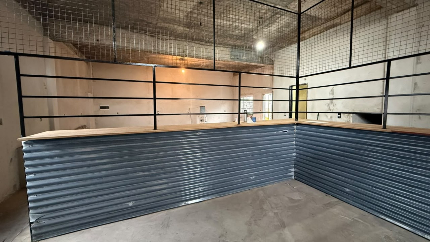 ALQUILER - DEPOSITO - TALLER - HURLINGHAM 