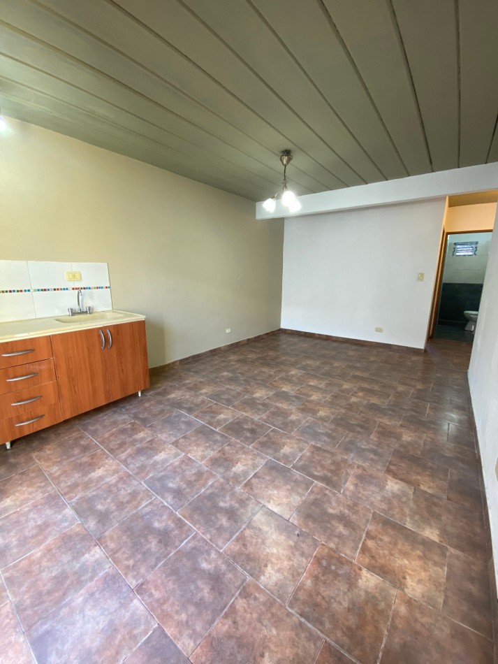 ALQUILER- DEPARTAMENTO 2 AMBIENTES CON DOBLE BALCON - SANTOS LUGARES