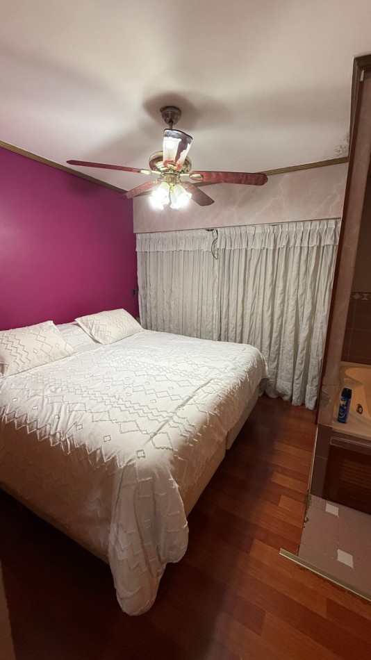 Casa 4 Ambientes con 180 m² Cubiertos, Quincho, Pileta y Garage Pasante - Ciudadela