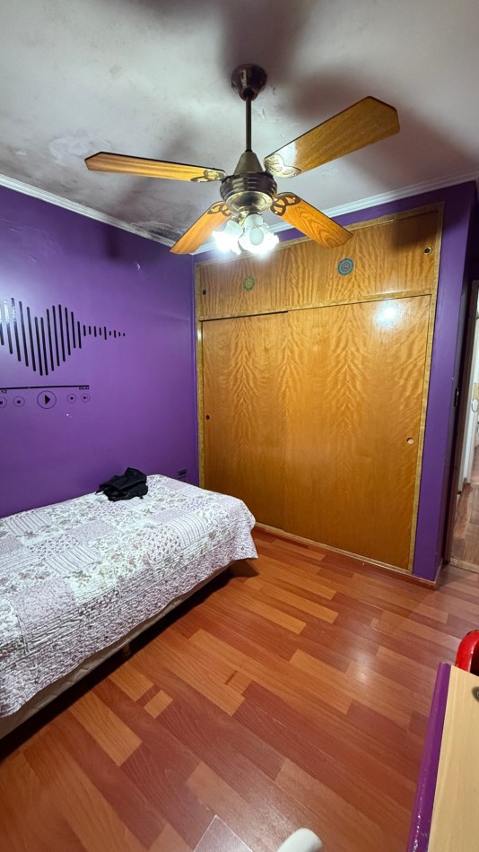 Casa 4 Ambientes con 180 m² Cubiertos, Quincho, Pileta y Garage Pasante - Ciudadela
