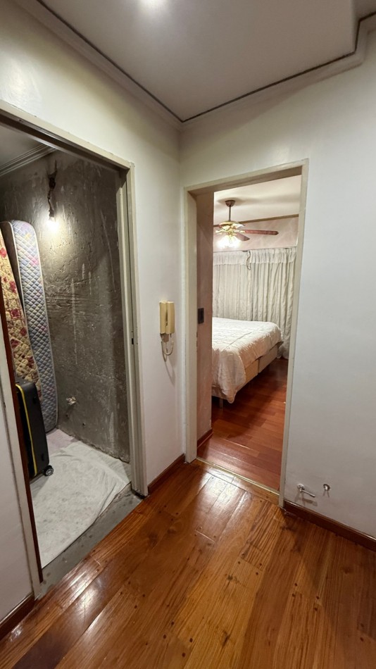 Casa 4 Ambientes con 180 m² Cubiertos, Quincho, Pileta y Garage Pasante - Ciudadela