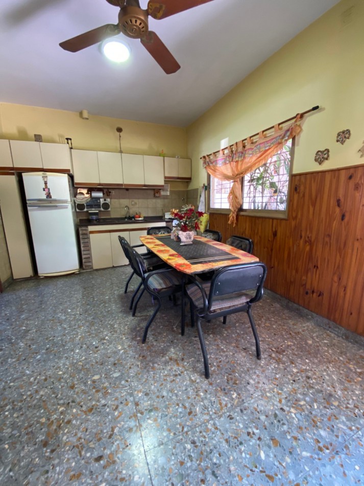CASA - LOTE PROPIO - TRES AMBIENTES CON GARAJE - GRAN PATIO - TERRAZA - MARTIN CORONADO - VILLA BOSCH