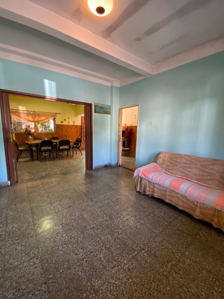 CASA - LOTE PROPIO - TRES AMBIENTES CON GARAJE - GRAN PATIO - TERRAZA - MARTIN CORONADO - VILLA BOSCH