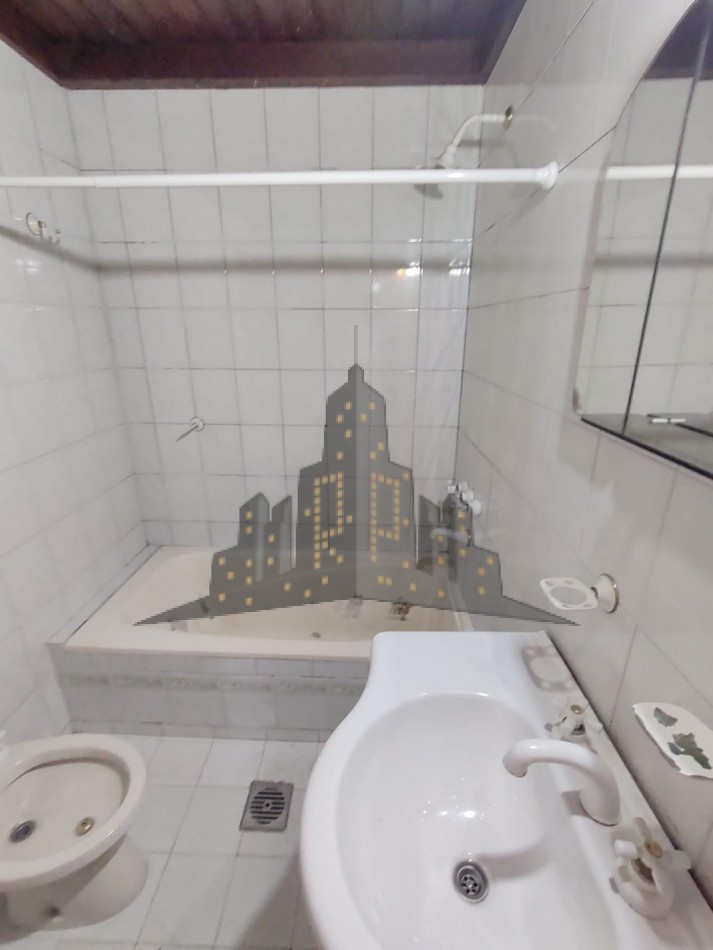 VENTA - PH 3 AMBIENTES - CON QUINCHO Y PARRILLA - CASEROS NORTE 