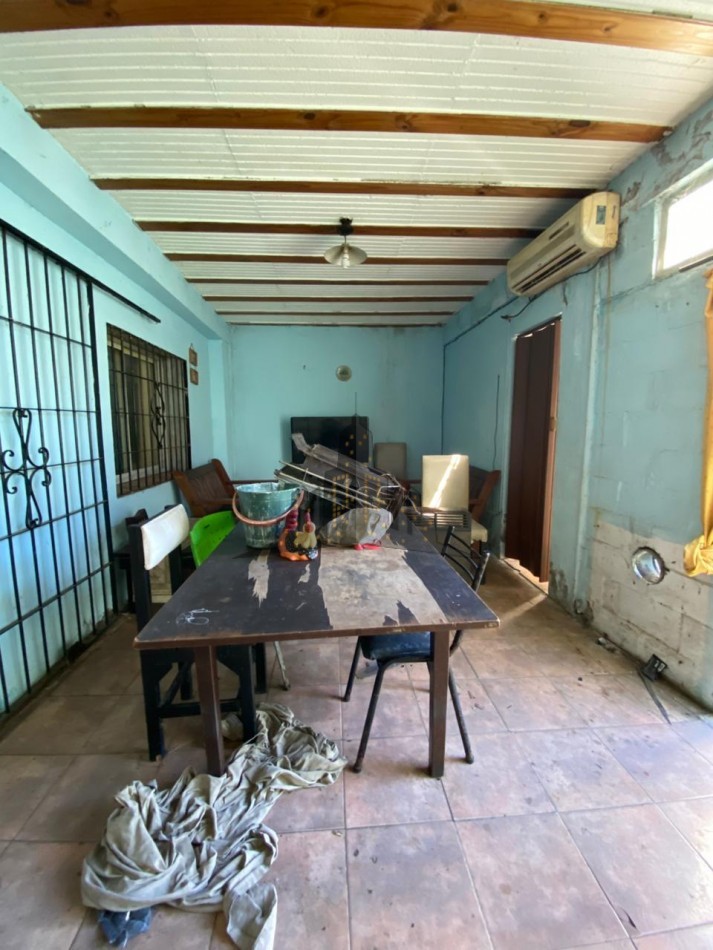 VENTA - IMPORTANTE LOTE - CASA 4 AMBIENTES - IDEAL INVERSION - LOTE 10.39 X 40