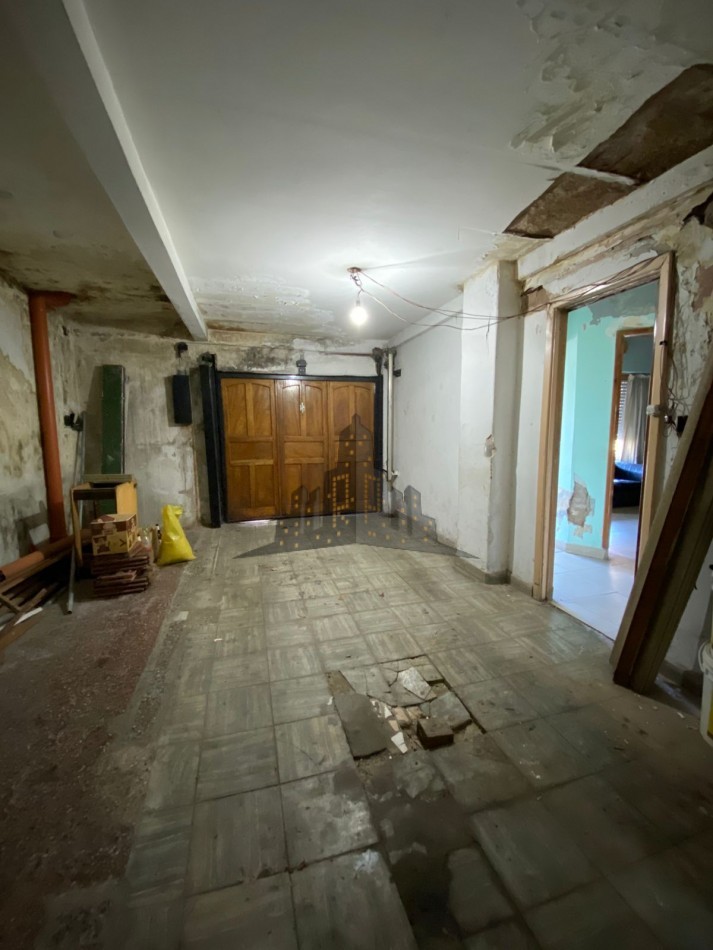 VENTA - IMPORTANTE LOTE - CASA 4 AMBIENTES - IDEAL INVERSION - LOTE 10.39 X 40