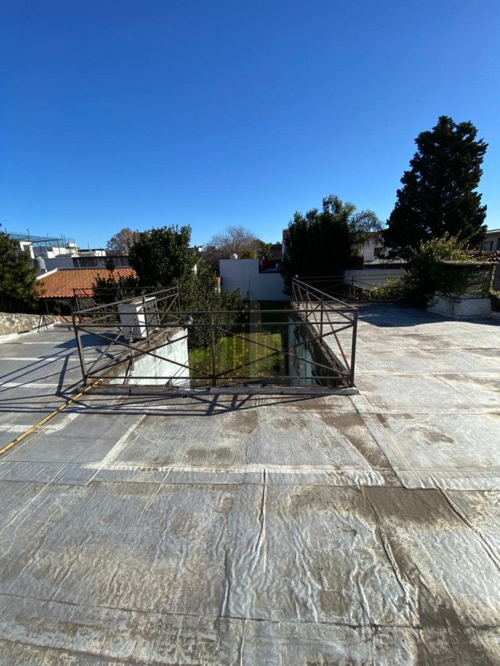 VENTA - IMPORTANTE LOTE - CASA 4 AMBIENTES - IDEAL INVERSION - LOTE 10.39 X 40