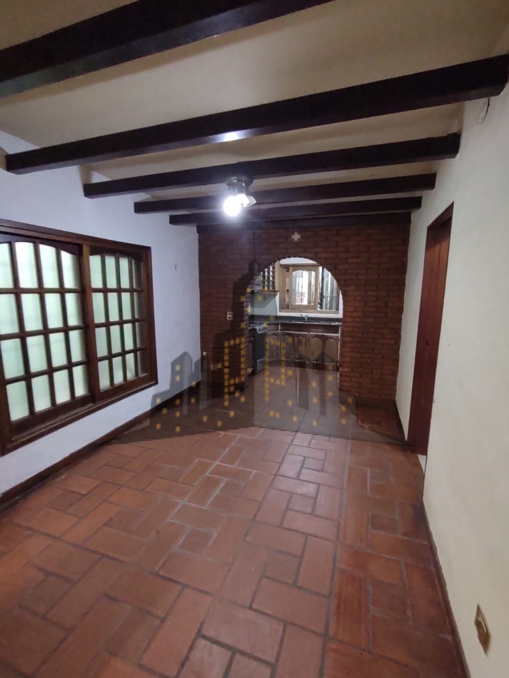 VENTA - PH 3 AMBIENTES - CON QUINCHO Y PARRILLA - CASEROS NORTE 