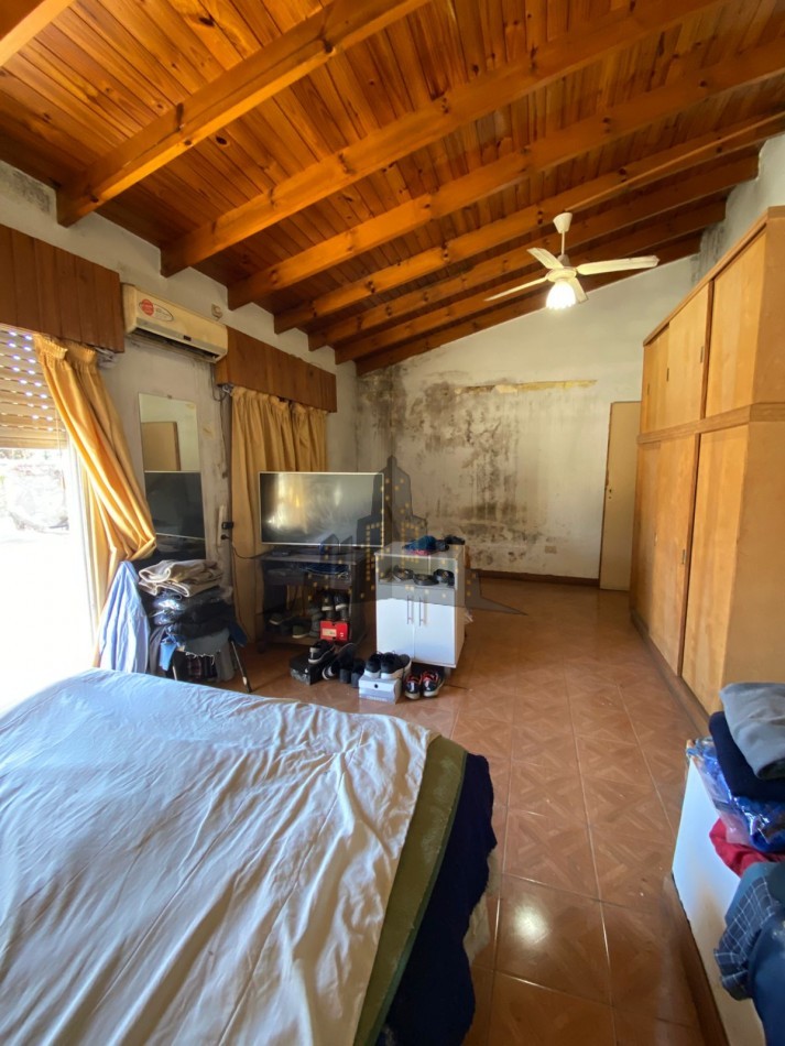 VENTA - IMPORTANTE LOTE - CASA 4 AMBIENTES - IDEAL INVERSION - LOTE 10.39 X 40