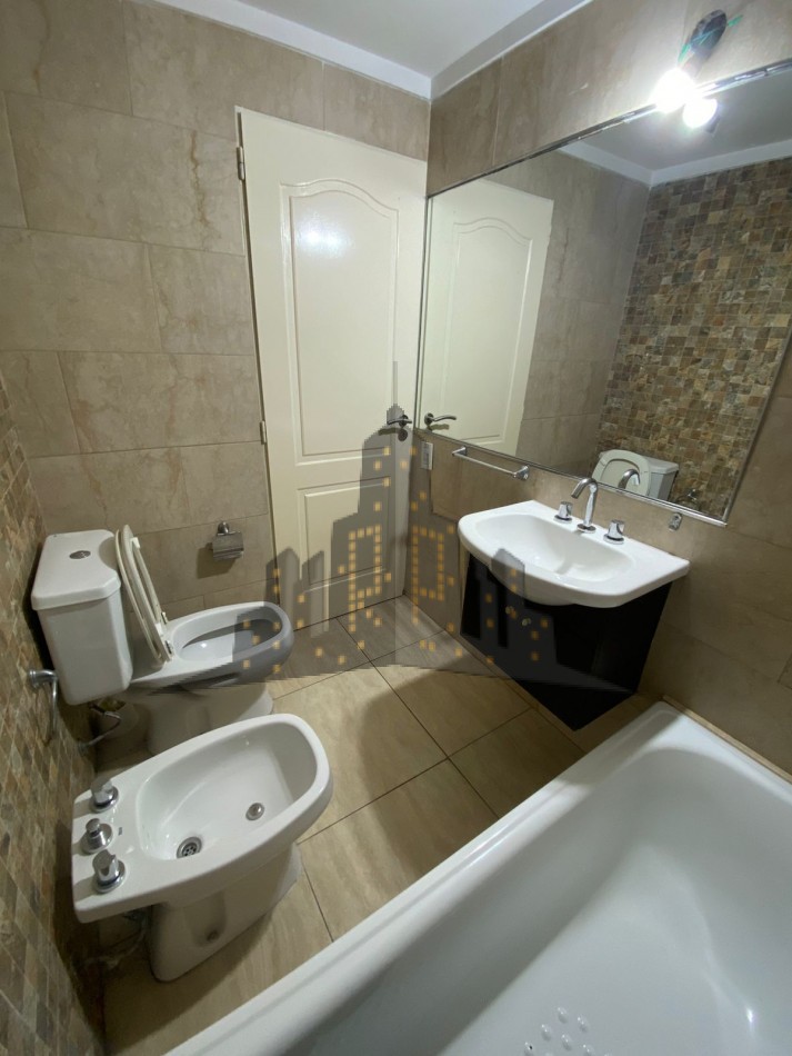  ALQUILER - MONOAMBIENTE CON BALCON - CASEROS NORTE  