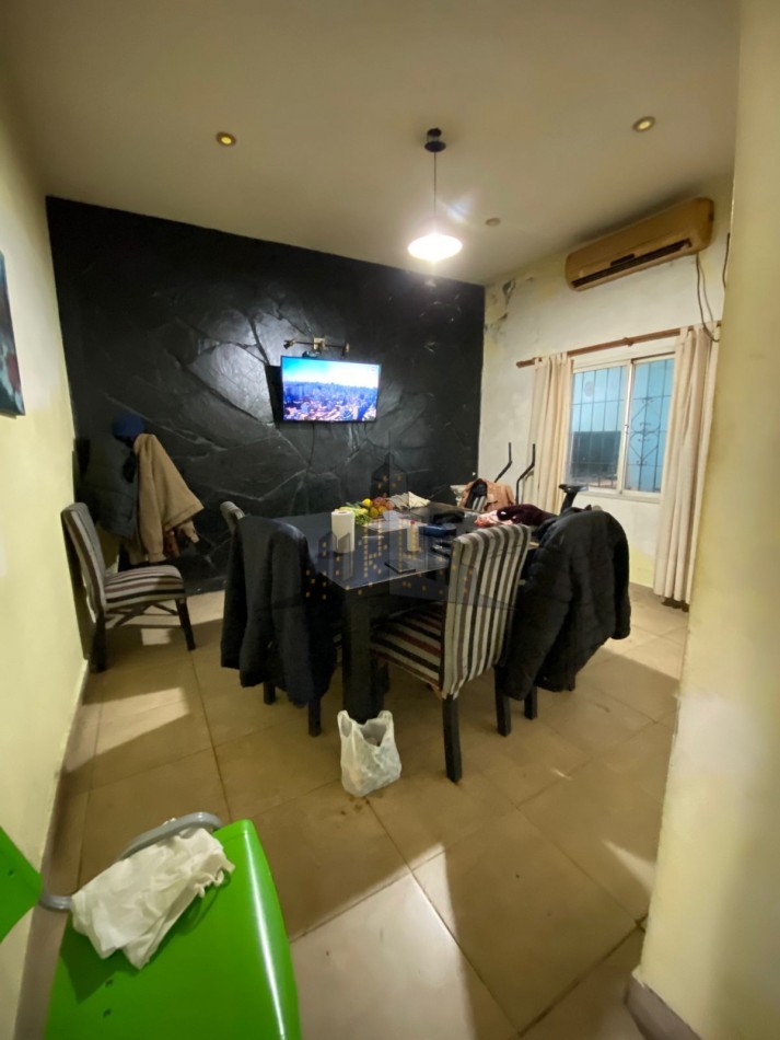 VENTA - IMPORTANTE LOTE - CASA 4 AMBIENTES - IDEAL INVERSION - LOTE 10.39 X 40