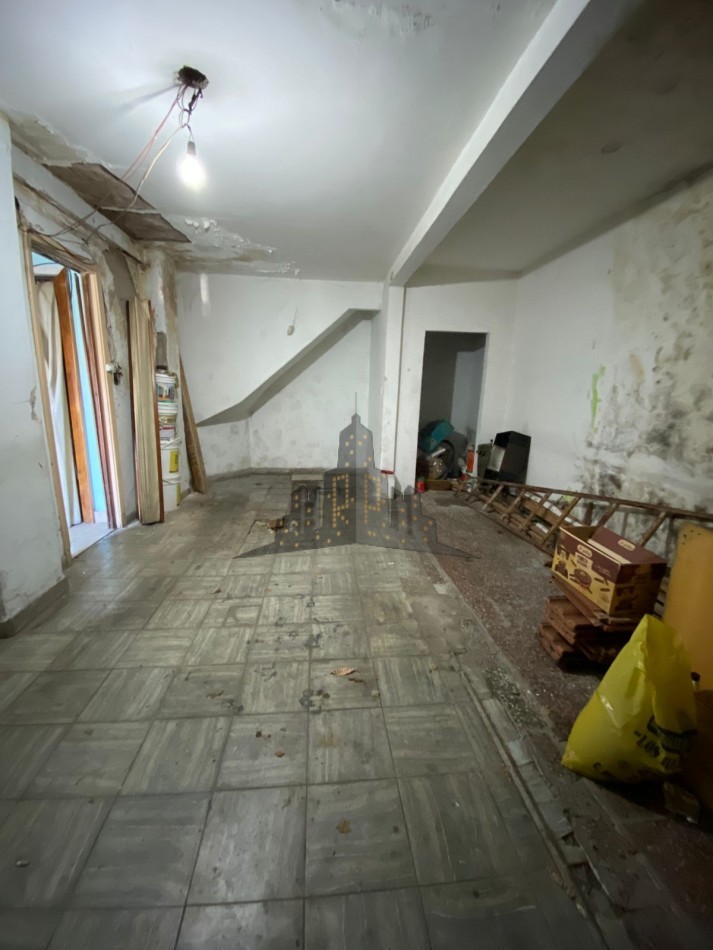 VENTA - IMPORTANTE LOTE - CASA 4 AMBIENTES - IDEAL INVERSION - LOTE 10.39 X 40