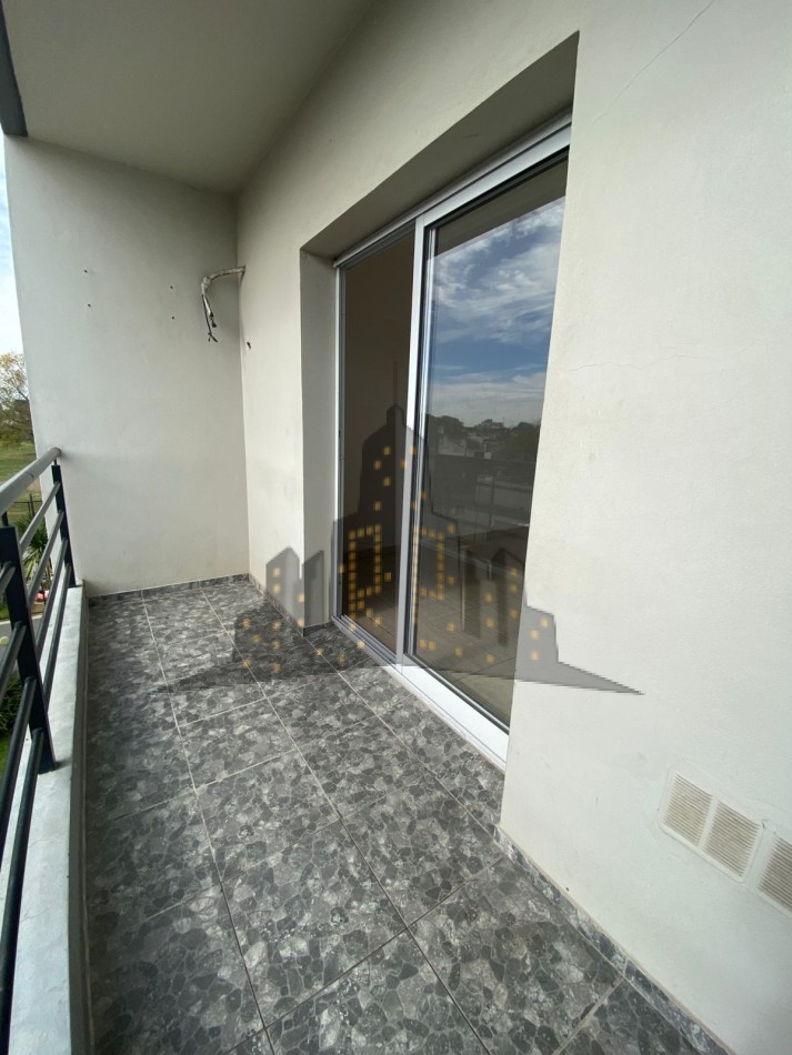  ALQUILER - MONOAMBIENTE CON BALCON - CASEROS NORTE  