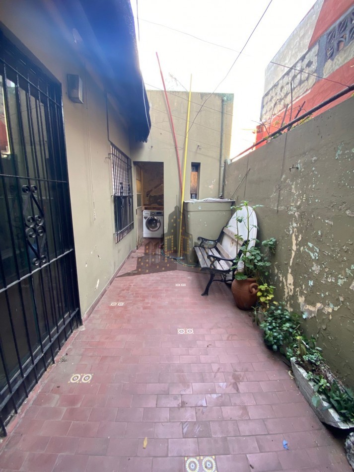  VENTA - DEPARTAMENTO PH - DOS AMBIENTES - CON PATIO Y LAVADERO - PLANTA BAJA  - APTO CREDITO 