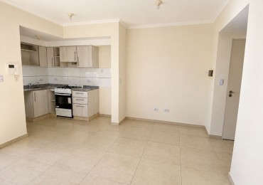 ALQUILER - DOS AMBIENTES CON BALCON - TERRAZA PRIVADA - CASEROS NORTE 