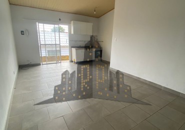 ALQUILER - DEPARTAMENTO DOS AMBIENTES - DOBLE BALCON - SANTOS LUGARES - BAJAS EXPENSAS 